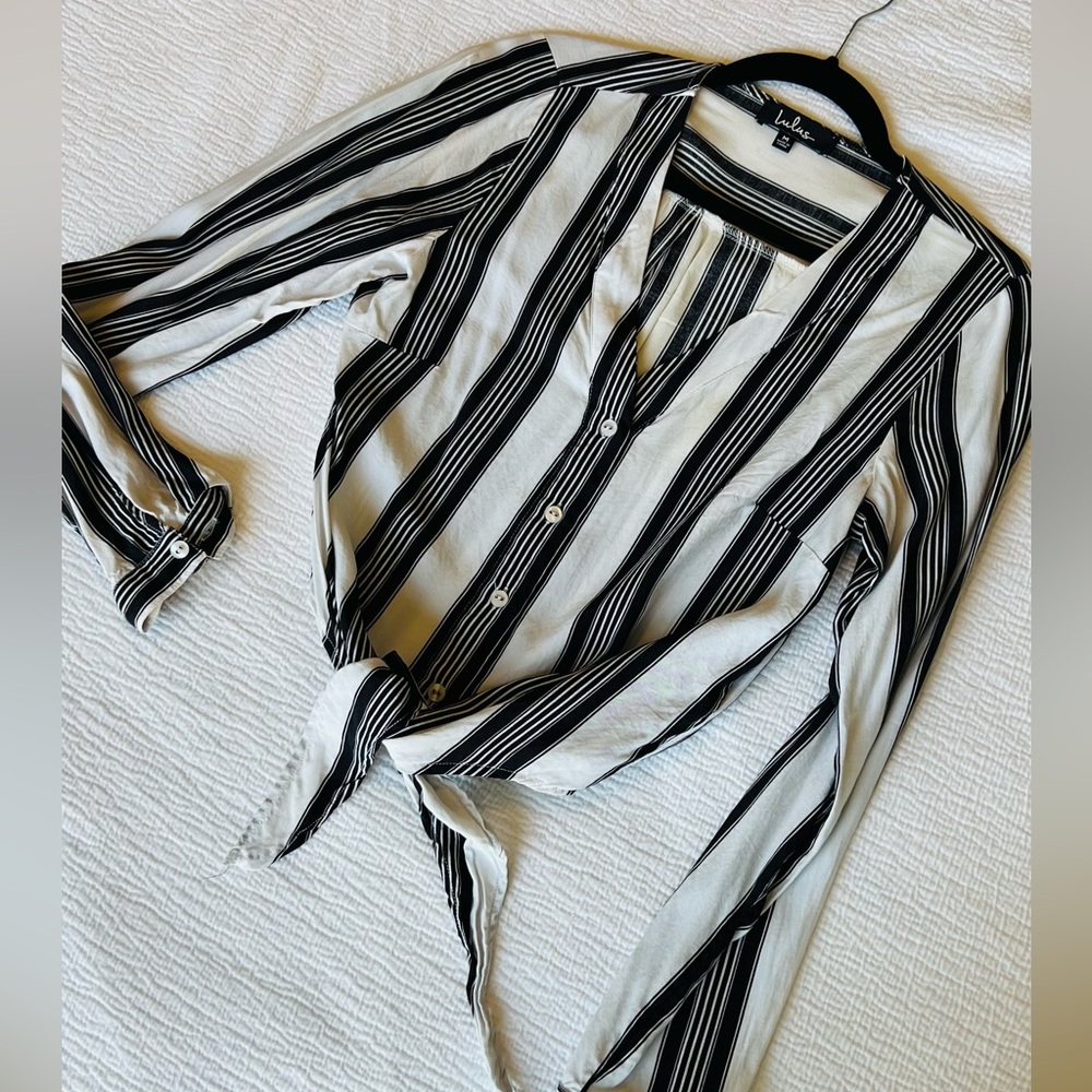 Lulu’s button stripped blouse
